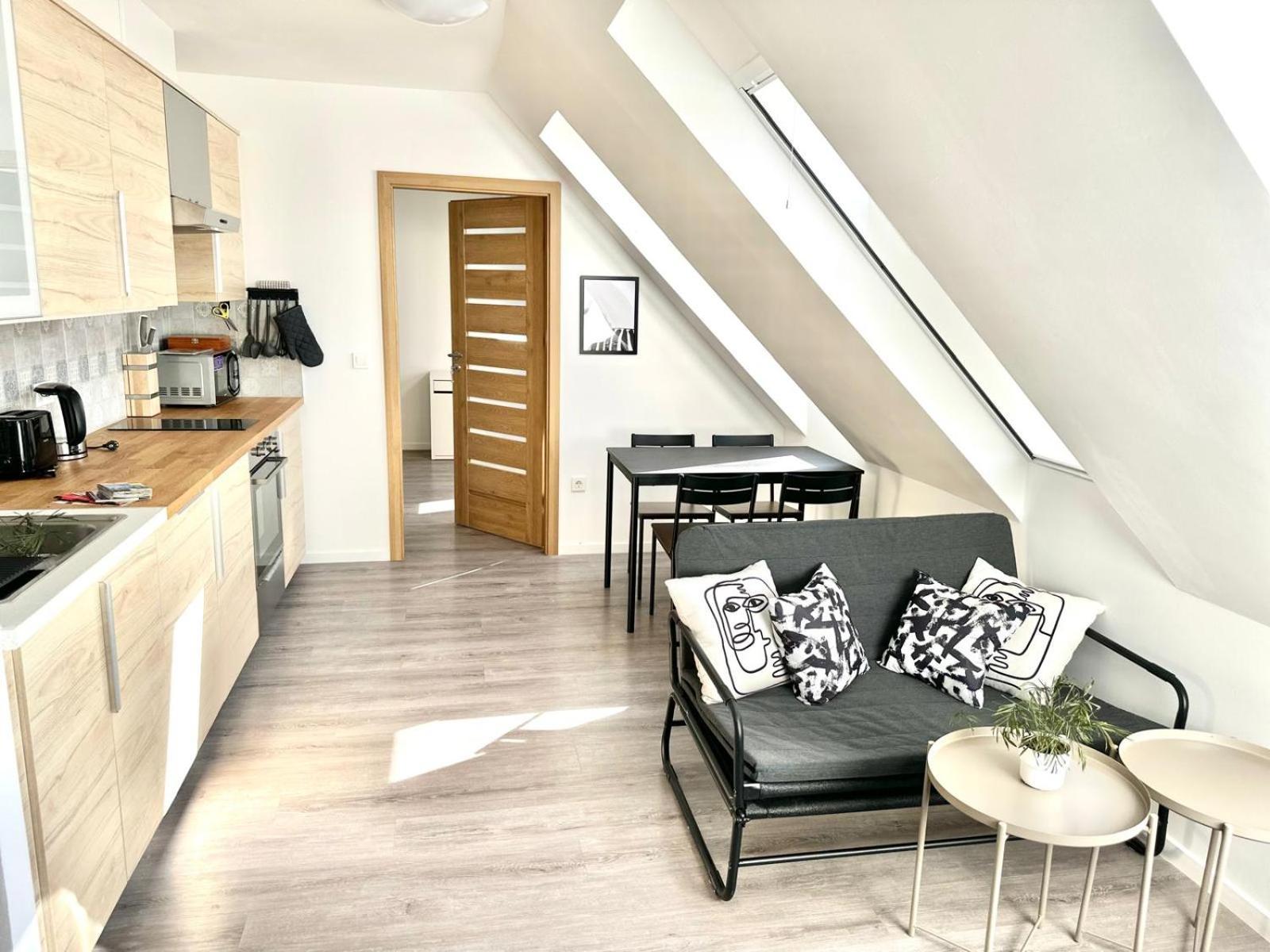 Palace Quarter 2 Peaceful Modern Central Top Floor Apartment Boedapest Buitenkant foto