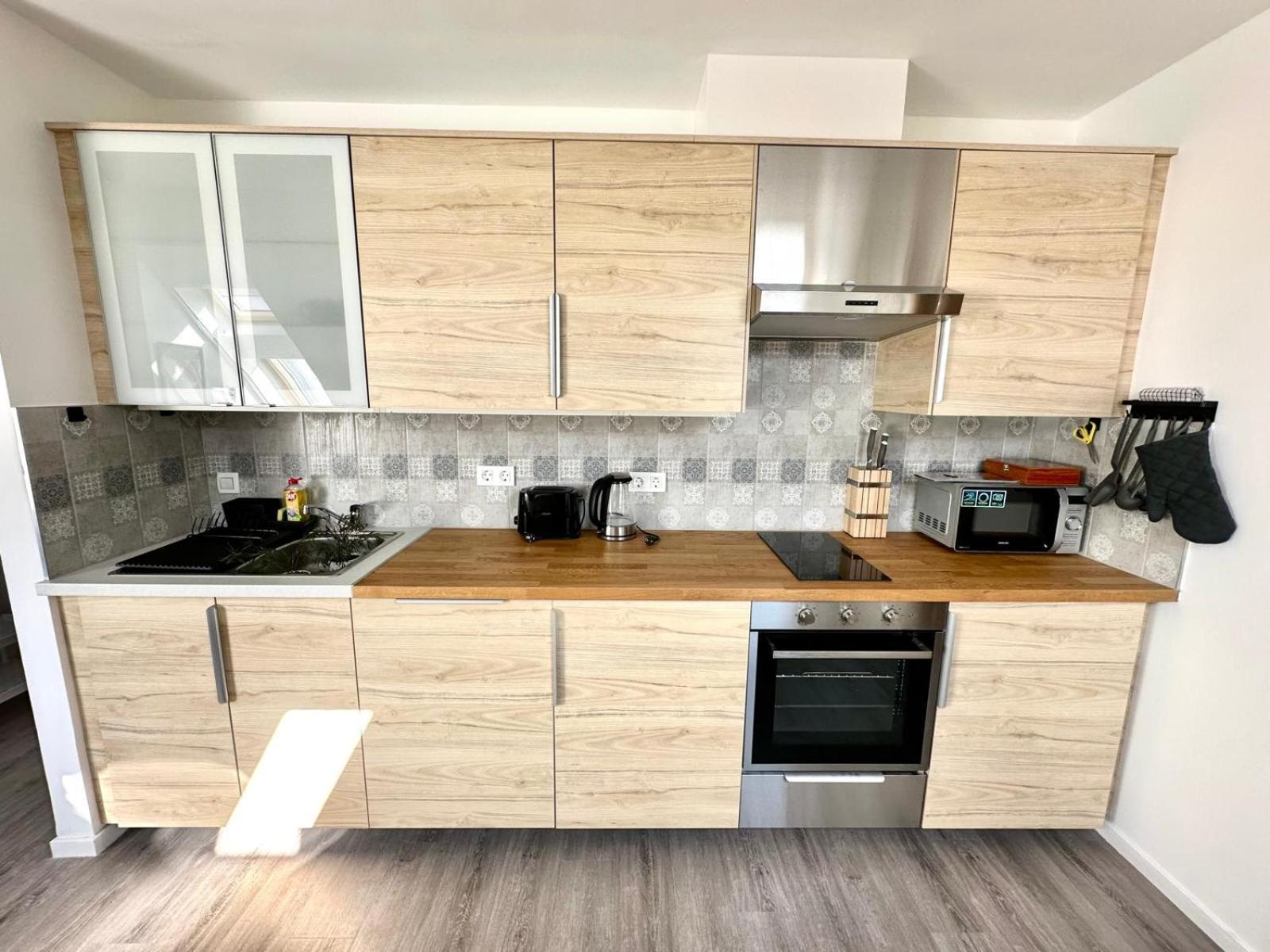 Palace Quarter 2 Peaceful Modern Central Top Floor Apartment Boedapest Buitenkant foto
