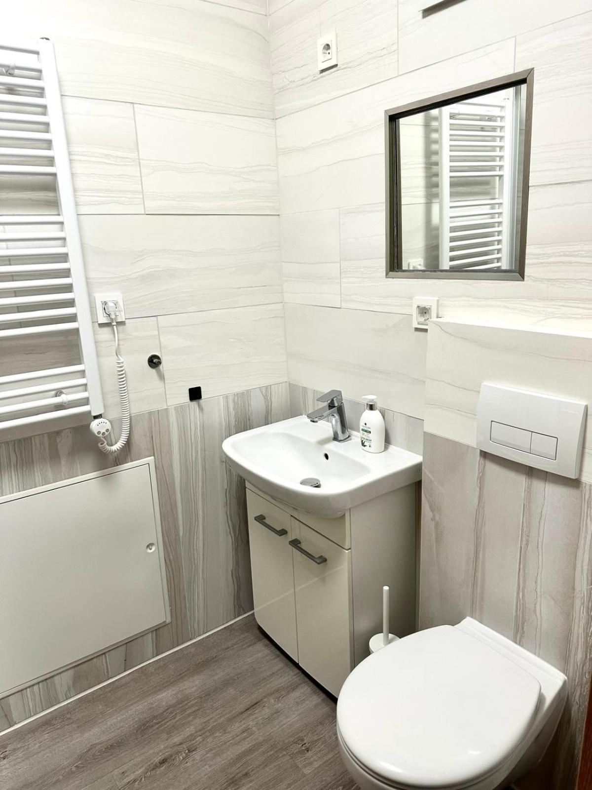 Palace Quarter 2 Peaceful Modern Central Top Floor Apartment Boedapest Buitenkant foto